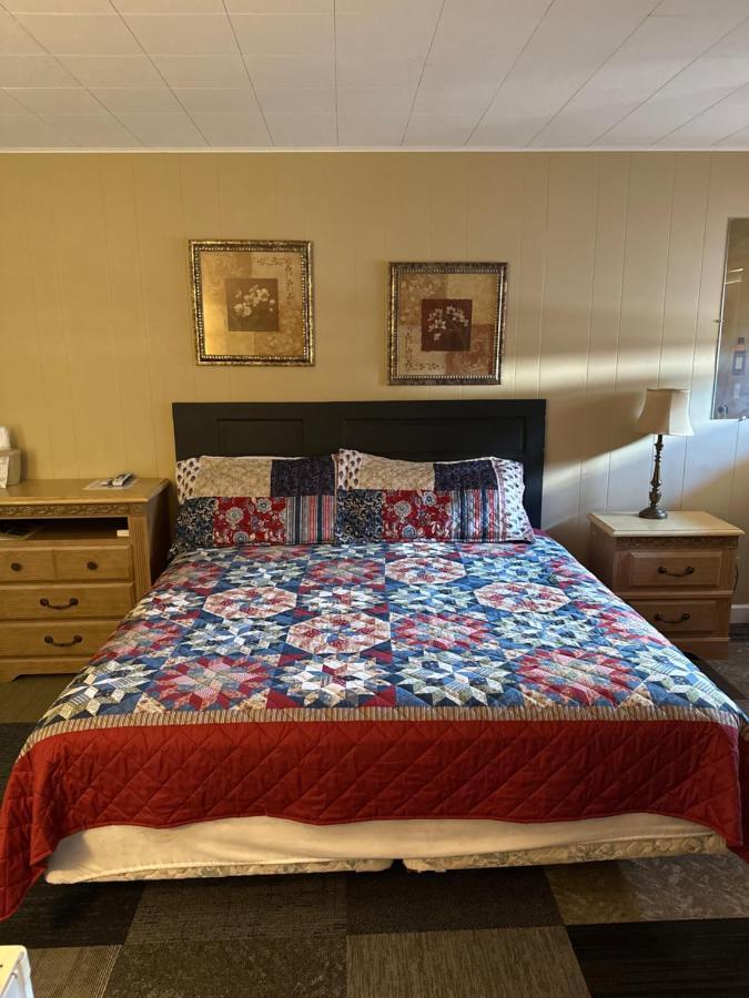 Sportsman'S Lodge Fairfield Bay ภายนอก รูปภาพ