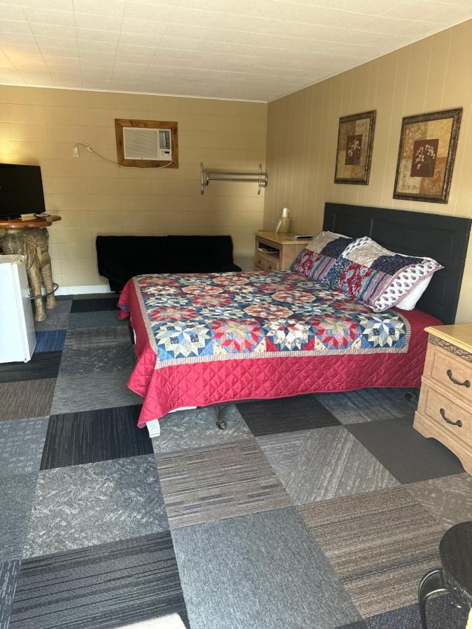 Sportsman'S Lodge Fairfield Bay ภายนอก รูปภาพ